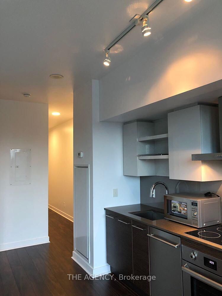 1030 King St W, unit PH10 for rent