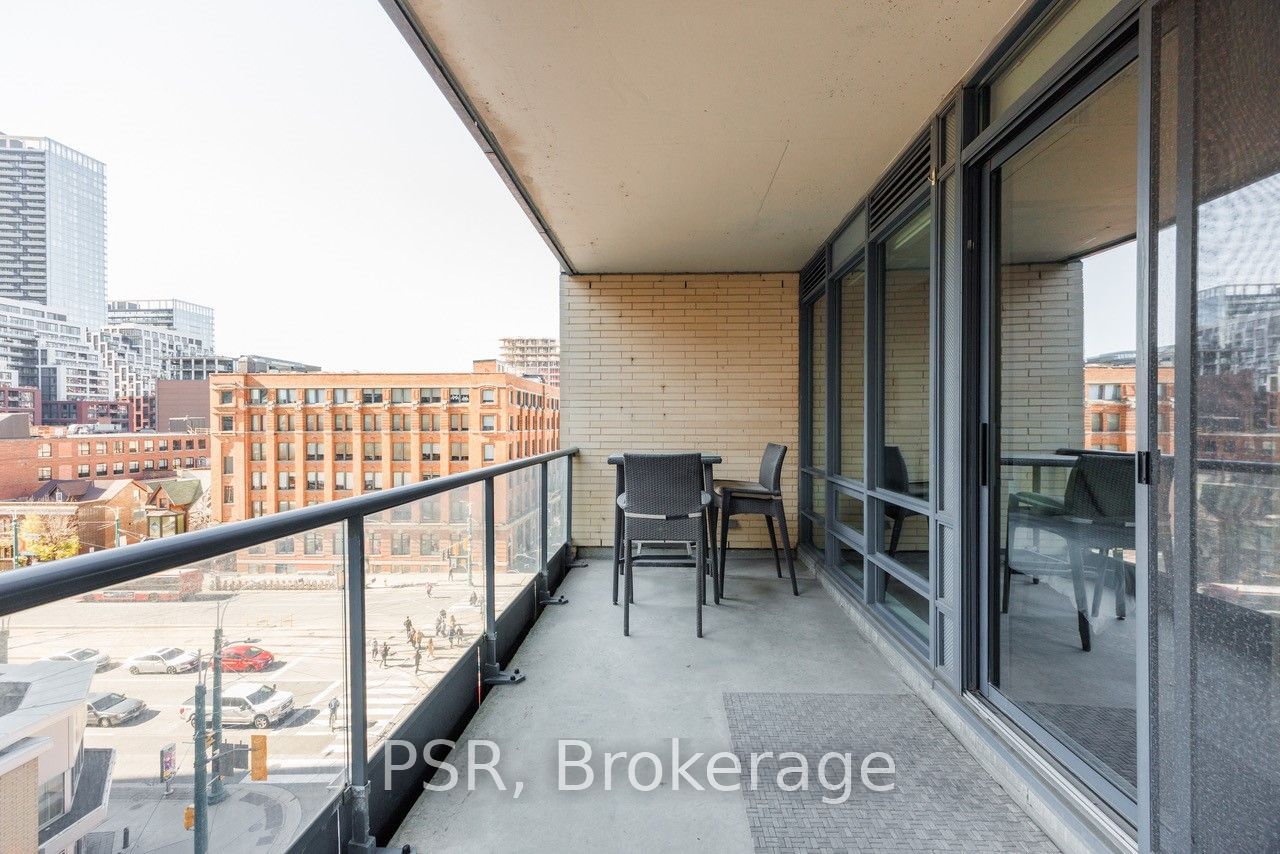 438 King St W, unit 612 for sale