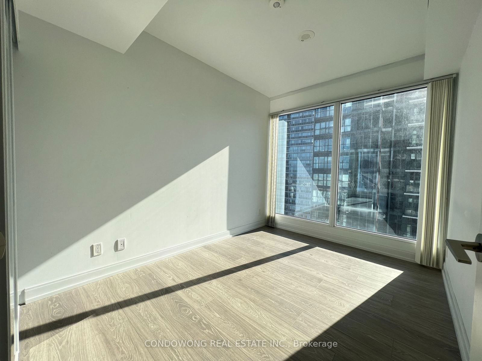 181 Dundas St E, unit 2811 for rent