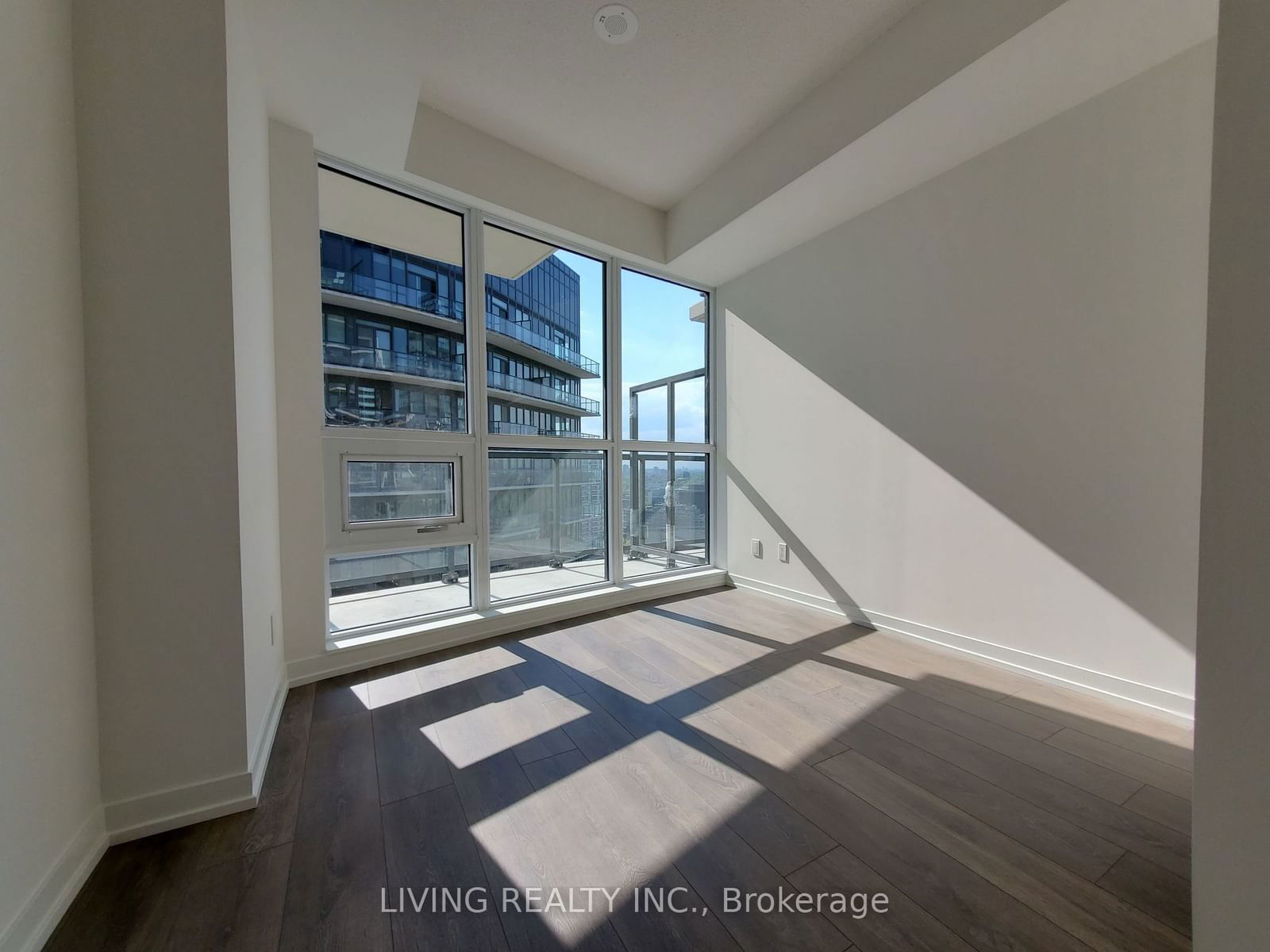 49 East Liberty St, unit 2207 for rent