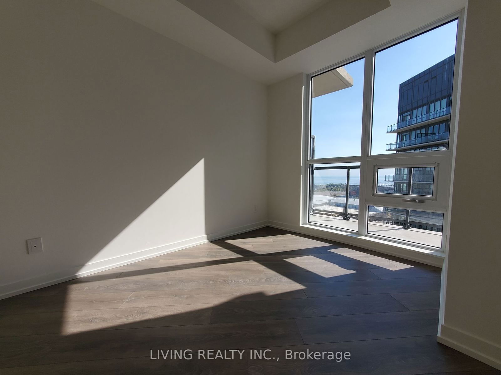 49 East Liberty St, unit 2207 for rent