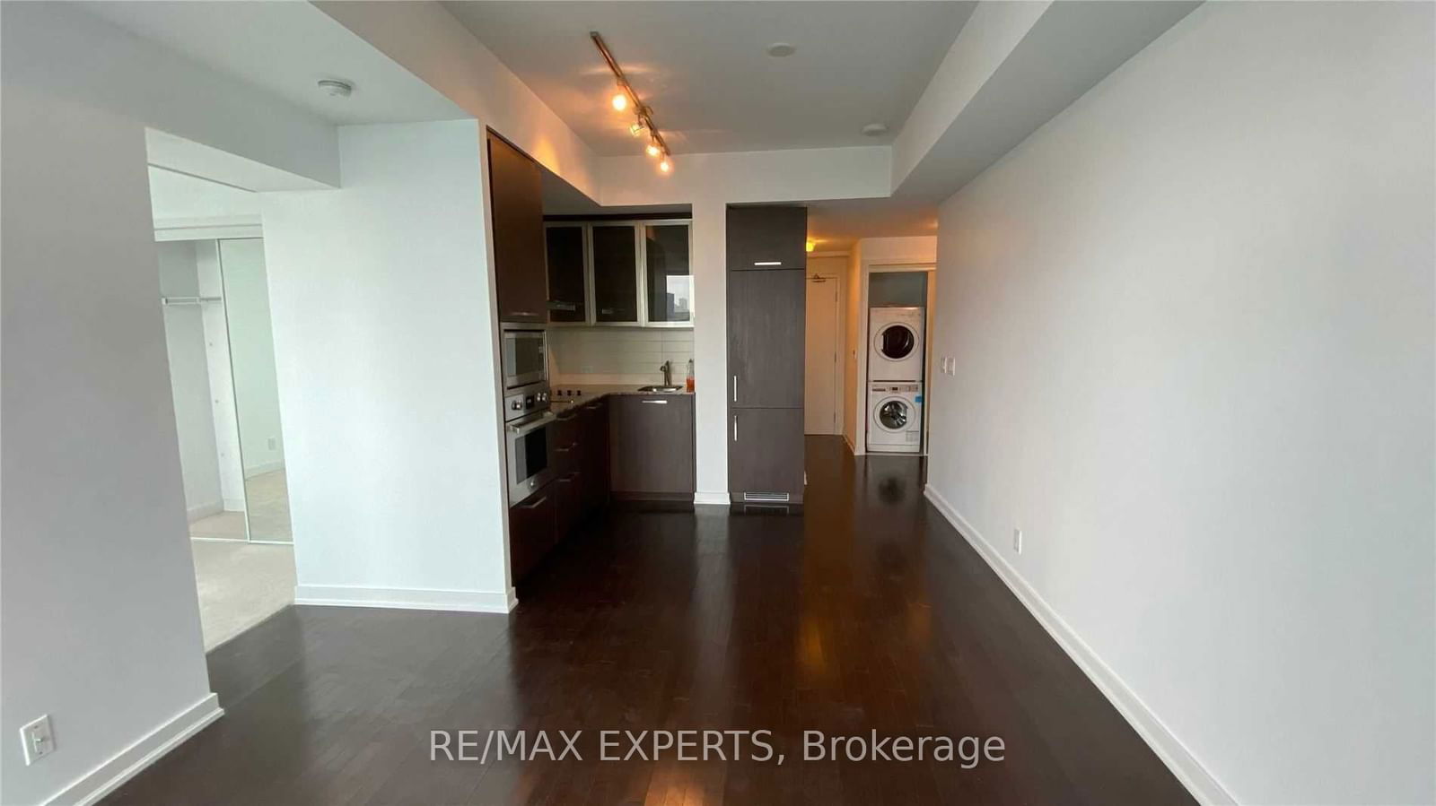 14 York St, unit 4010 for rent