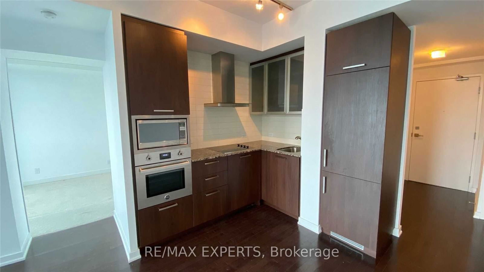 14 York St, unit 4010 for rent