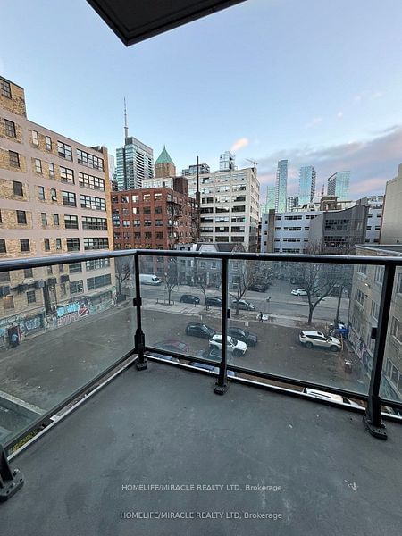 435 Richmond St W, unit 407 for rent