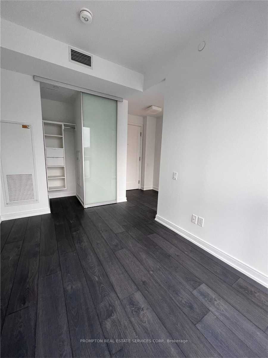 3 Gloucester St, unit 1908 for rent