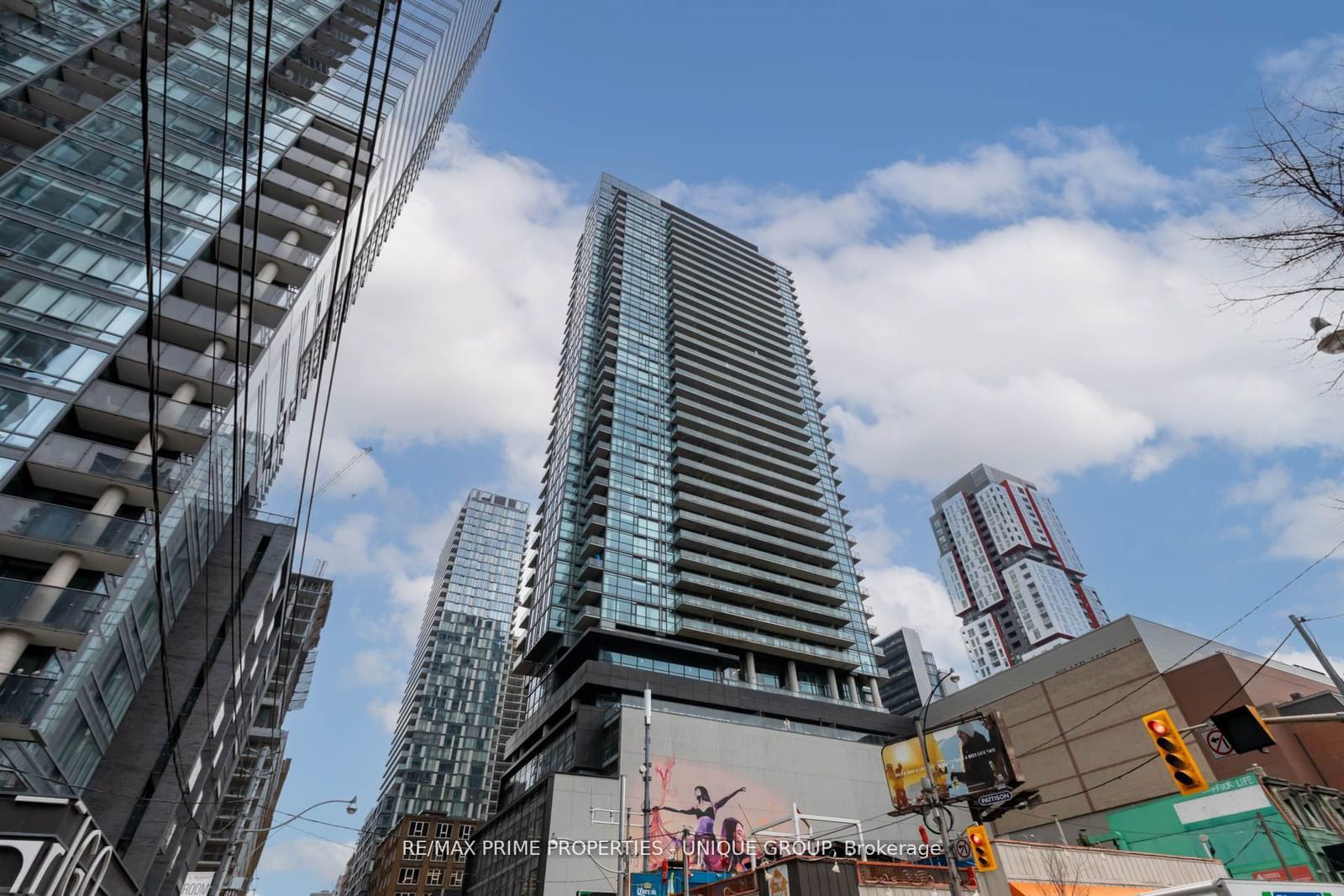 290 Adelaide St W, unit 3510 for rent