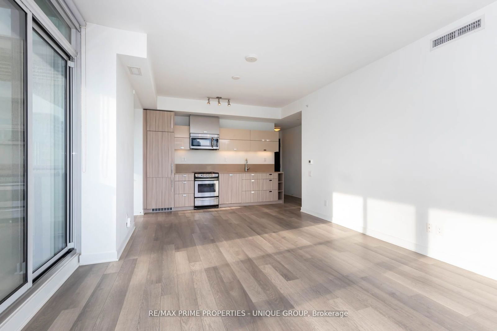 290 Adelaide St W, unit 3510 for rent