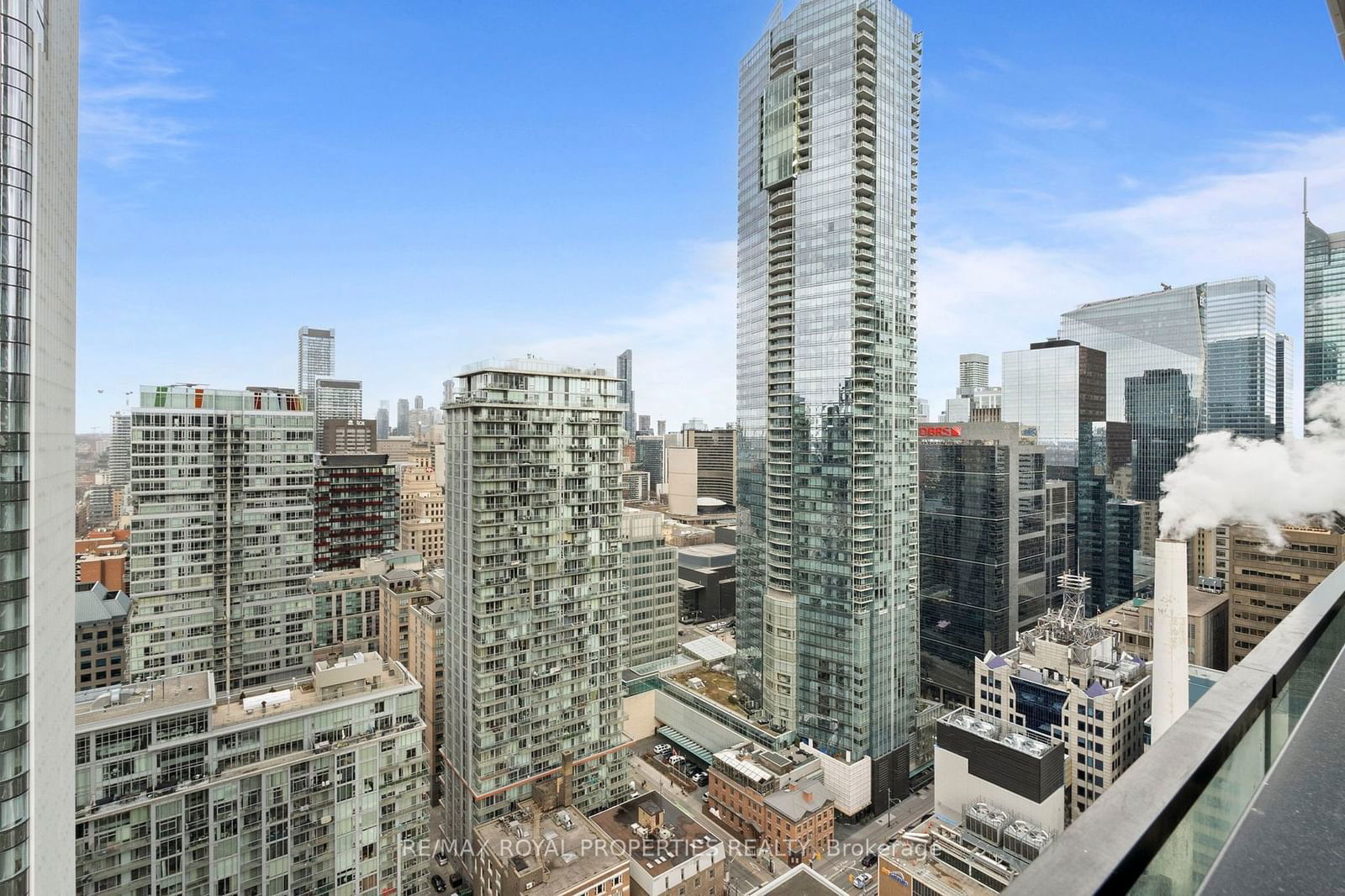 224 King St W, unit 3002 for rent