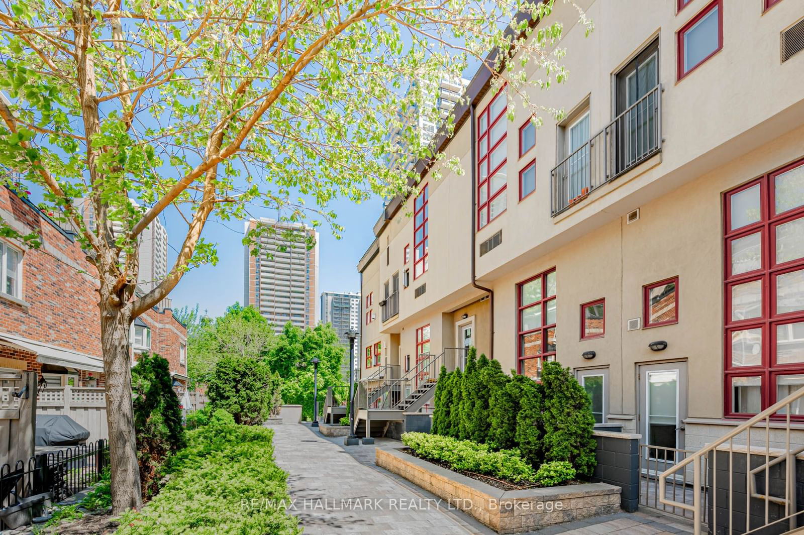 Earl Lofts, Downtown, Toronto