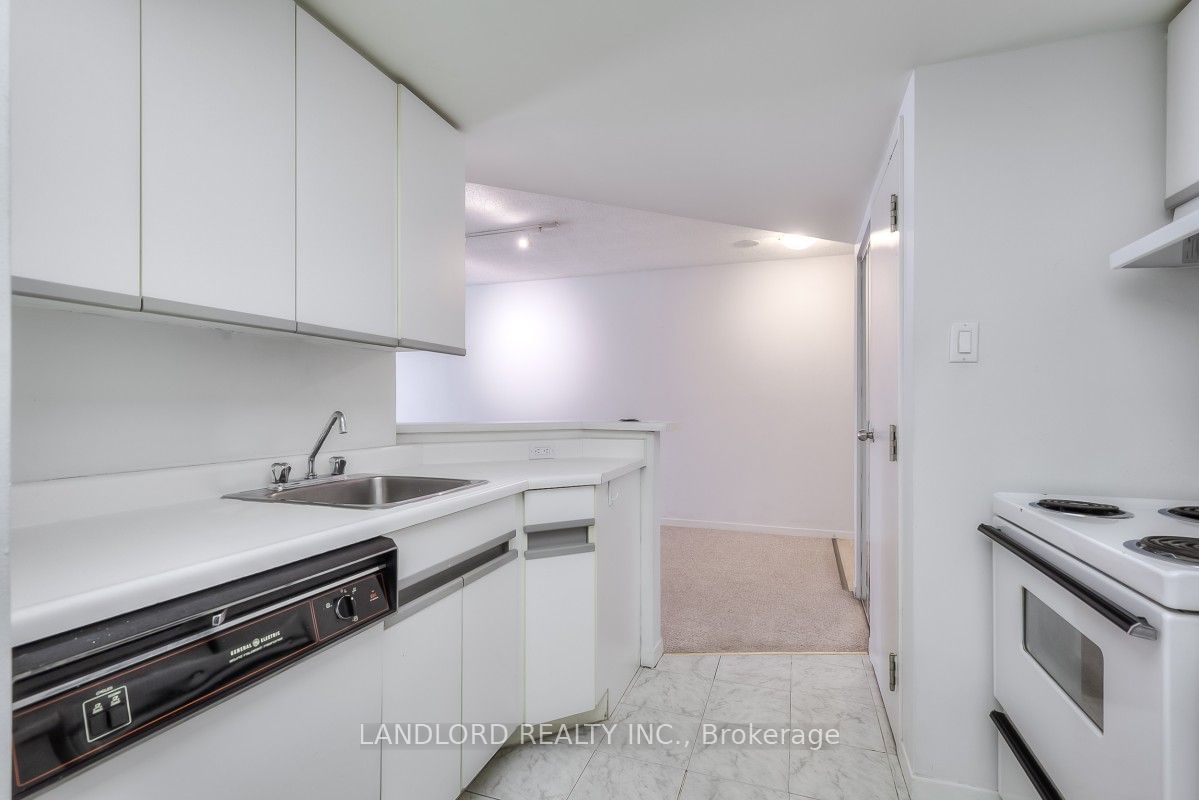 1001 Bay St, unit 1006 for rent