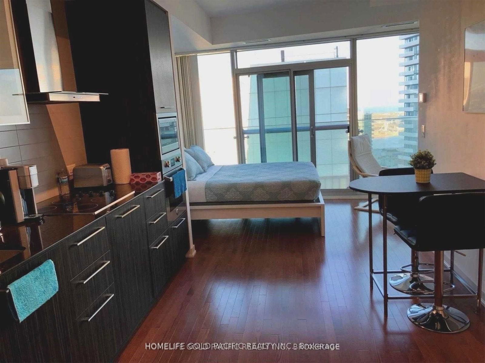 14 York St, unit 5301 for rent