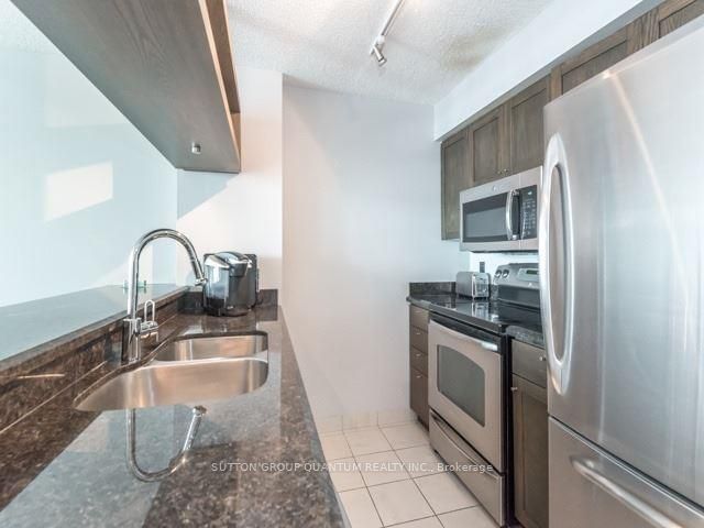 81 Navy Wharf Crt, unit 3009 for rent