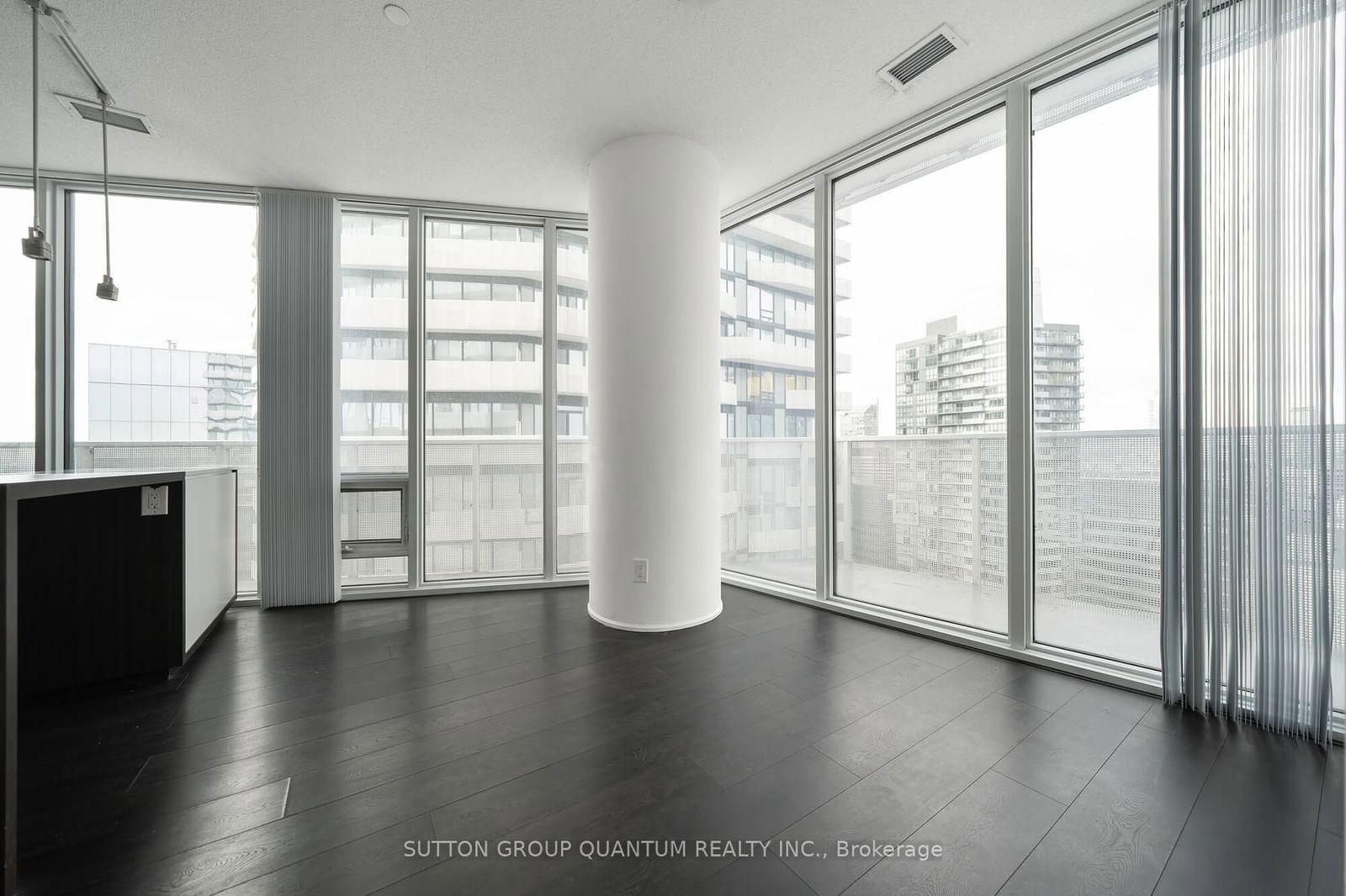 88 Harbour St, unit 4902 for rent