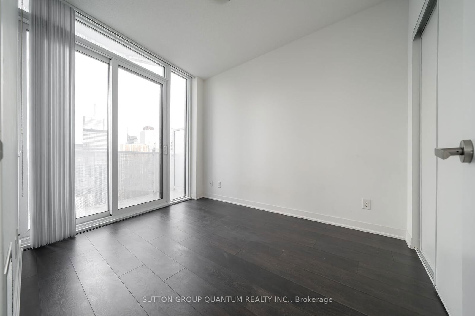 88 Harbour St, unit 4902 for rent