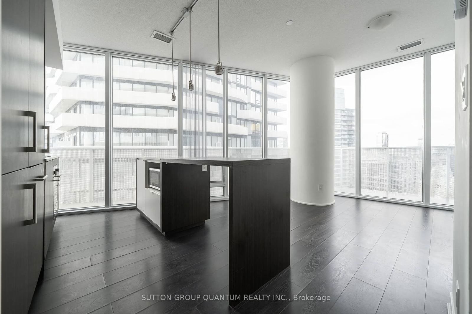 88 Harbour St, unit 4902 for rent