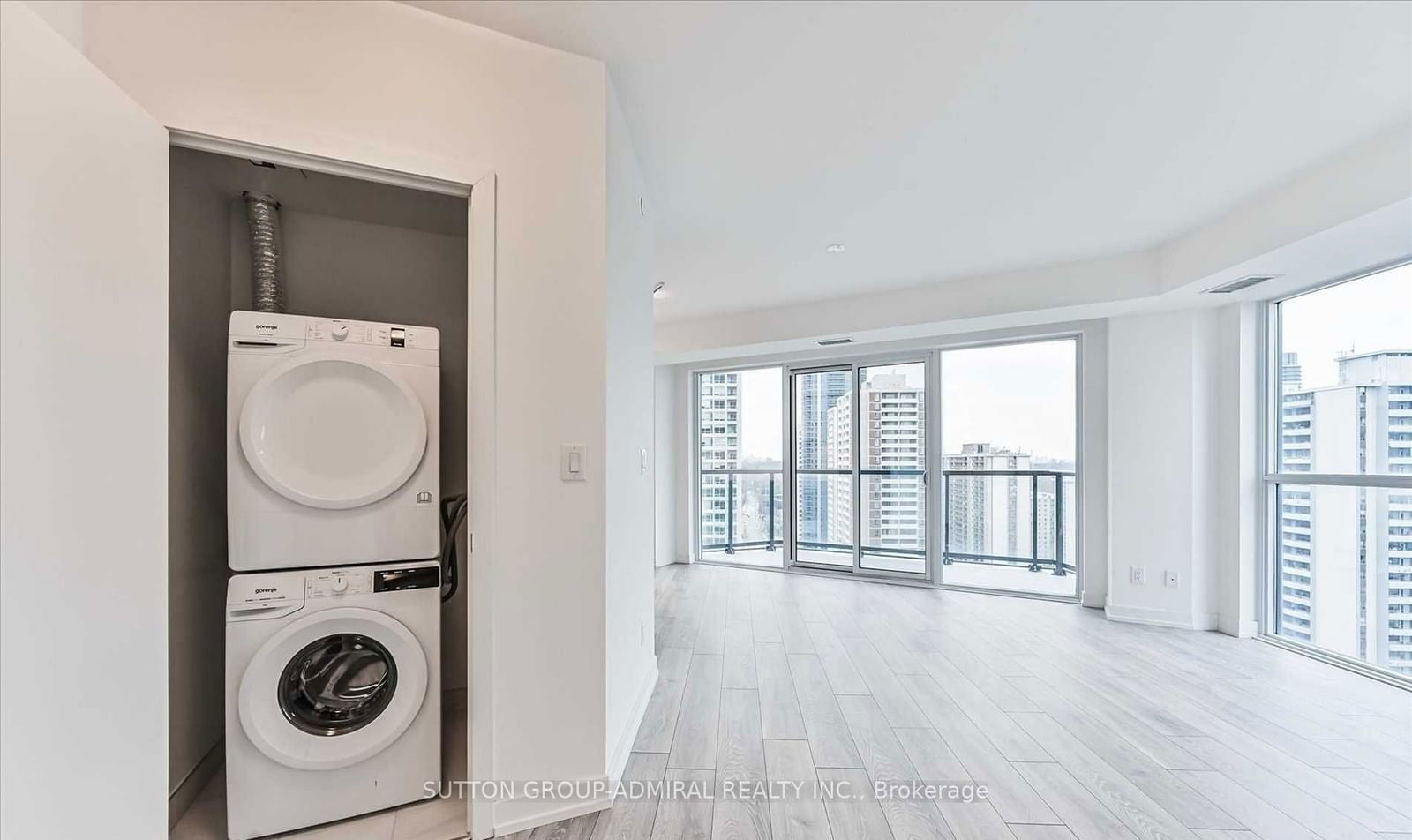 159 Wellesley St E, unit 1703 for rent