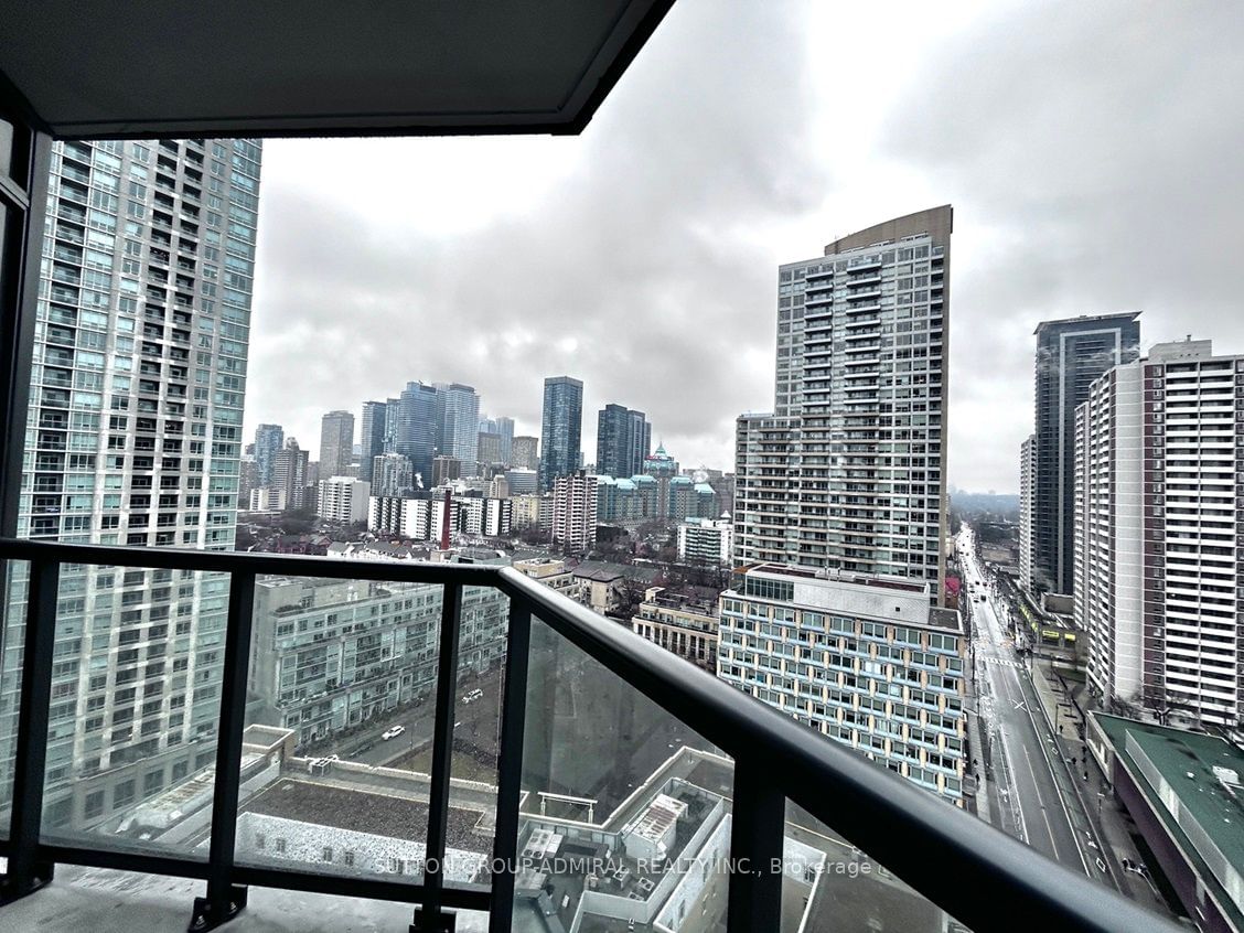 159 Wellesley St E, unit 1703 for rent