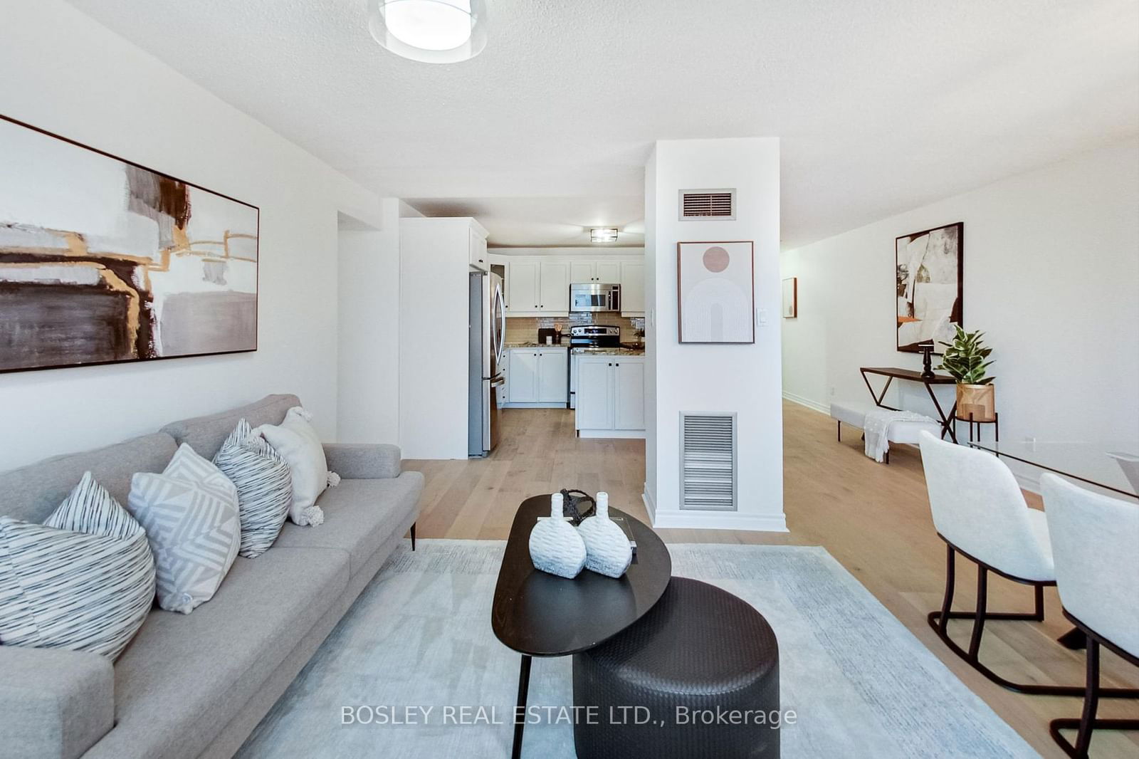 633 Bay St, unit 2614 for sale