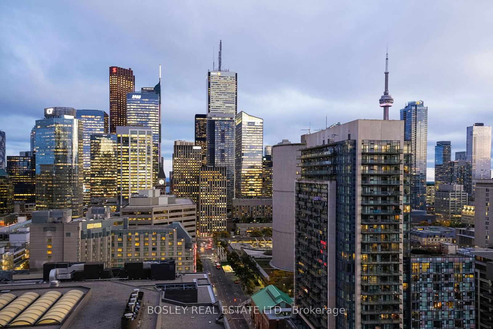 633 Bay St, unit 2614 for sale