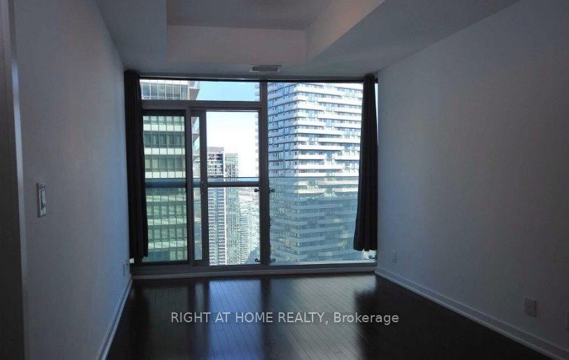 14 York St, unit 4502 for rent