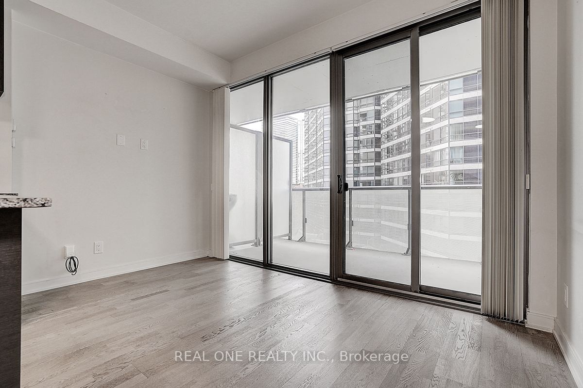 57 St Joseph St, unit 606 for rent