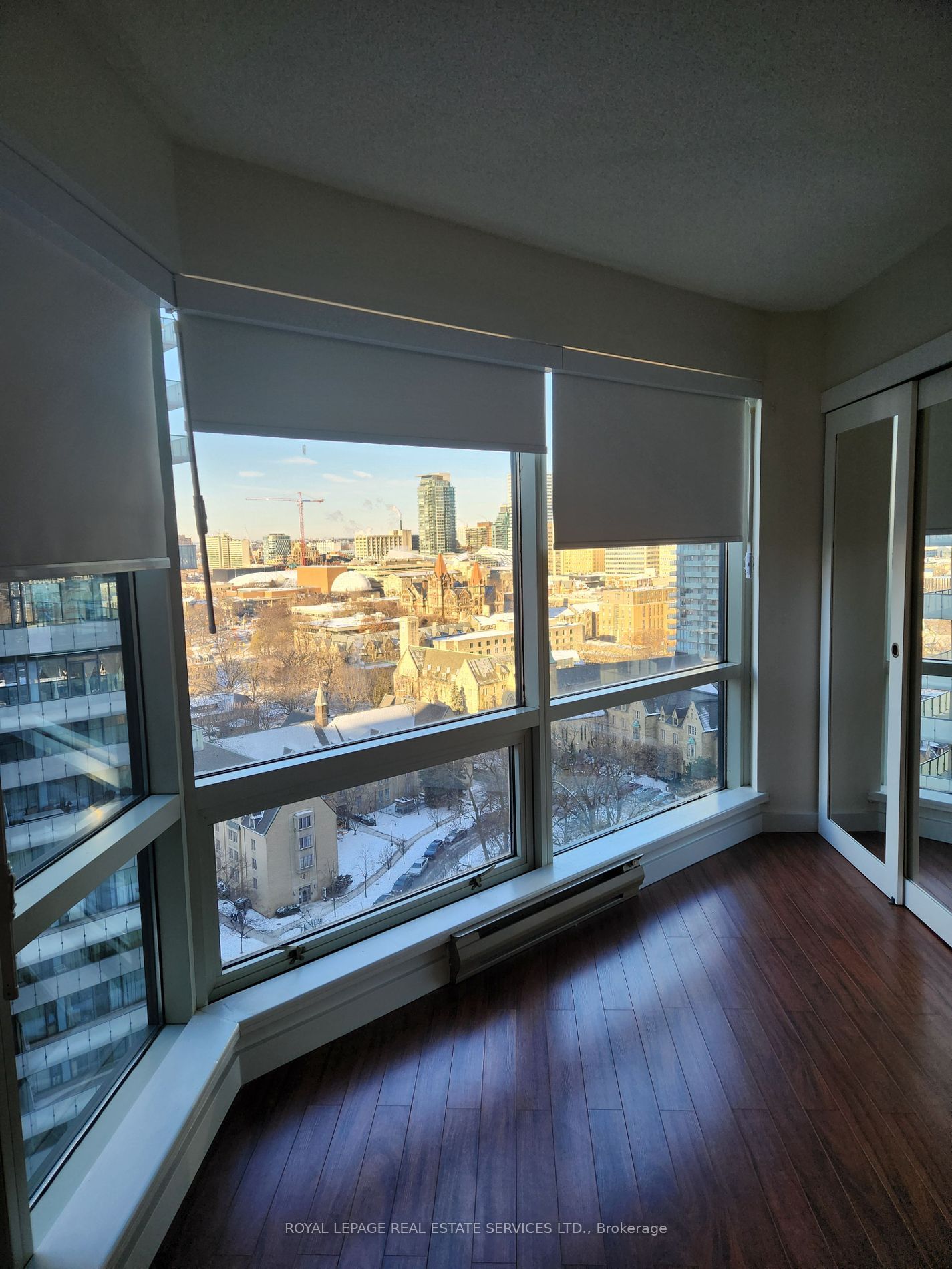 1001 Bay St, unit 1818 for rent