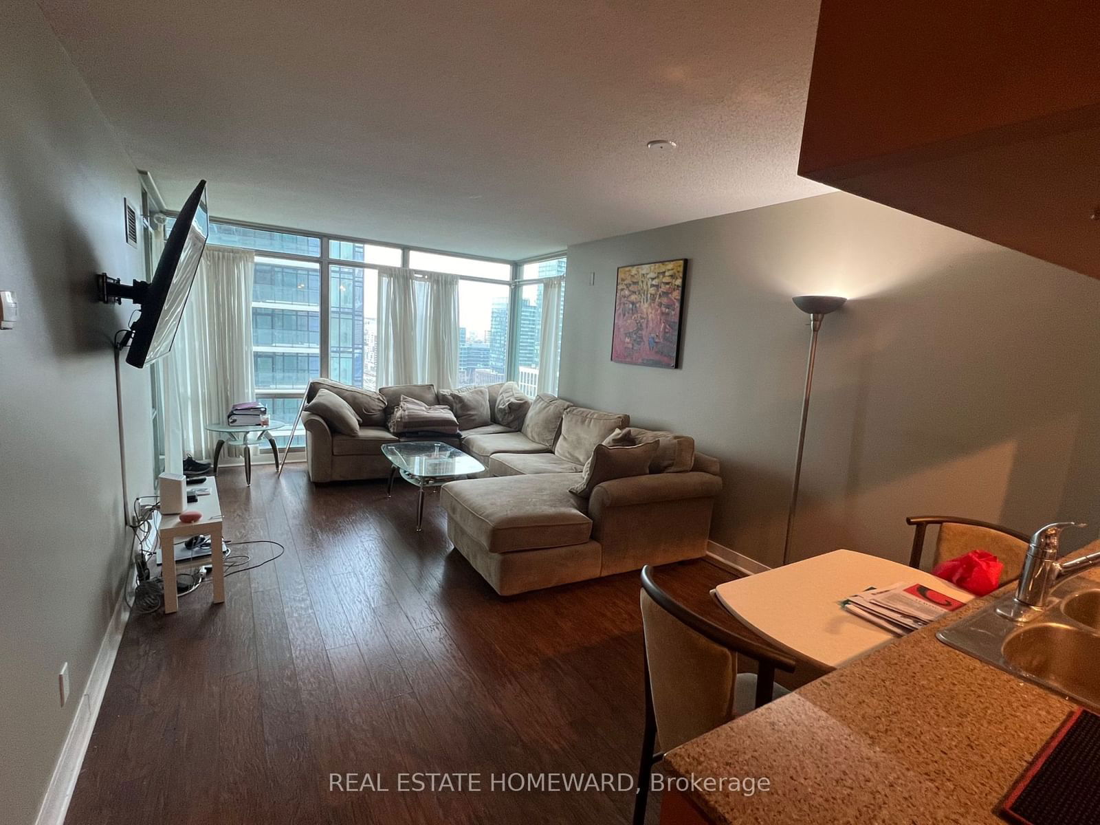 81 Navy Wharf Crt, unit 2609 for rent