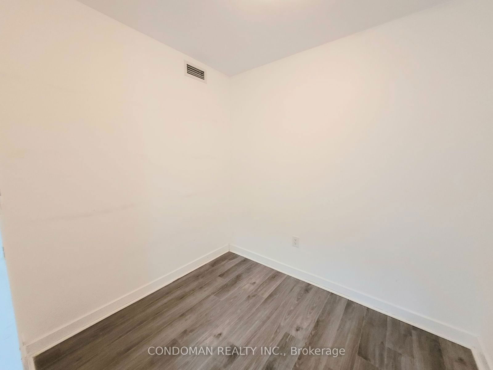 25 Telegram Mews, unit 5206 for rent