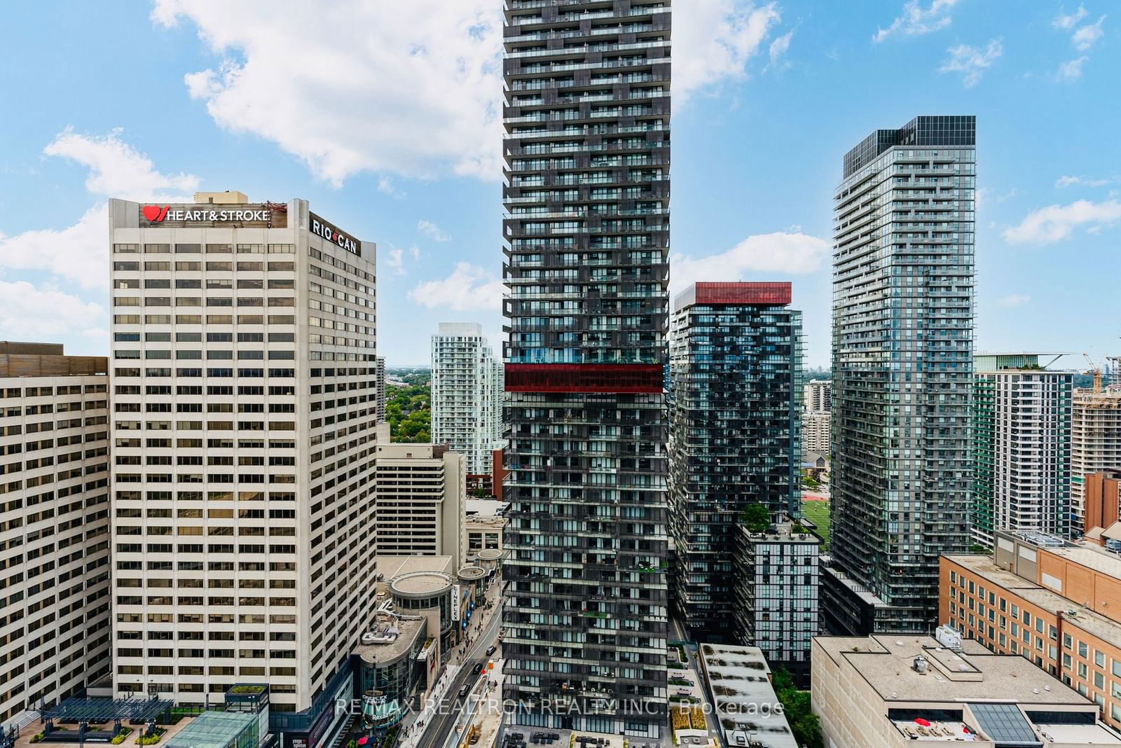 2221 Yonge St, unit 2911 for sale