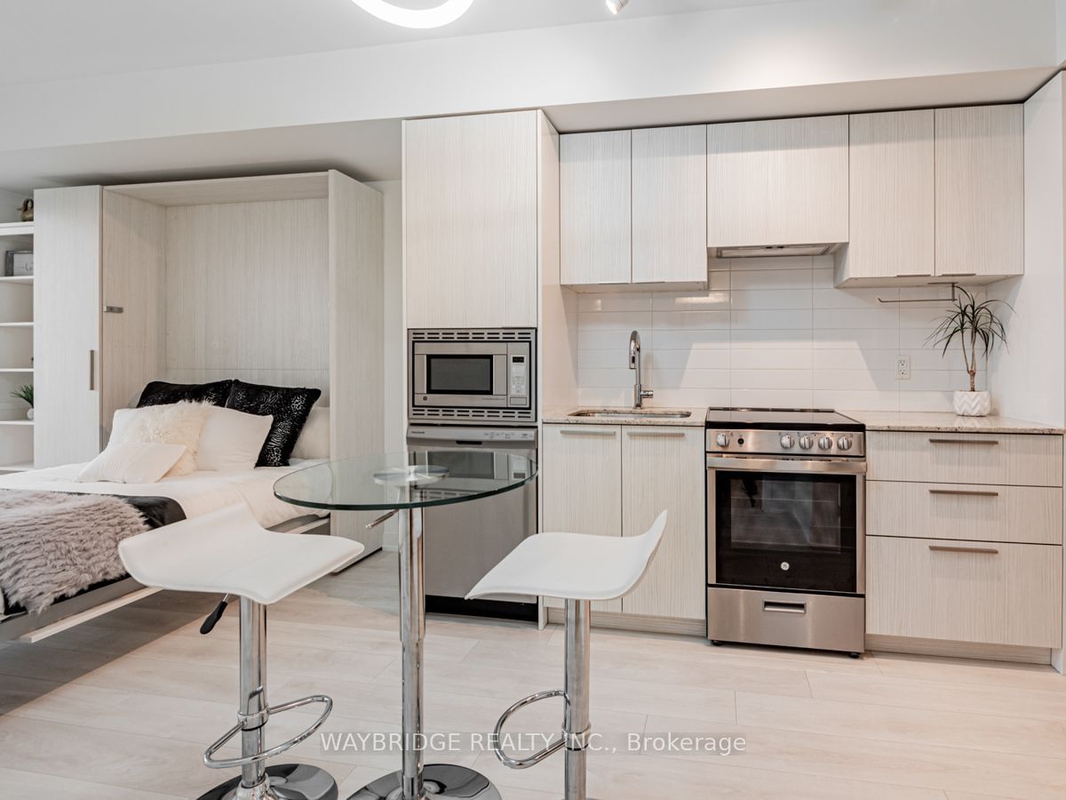 501 Yonge St, unit 1406 for sale