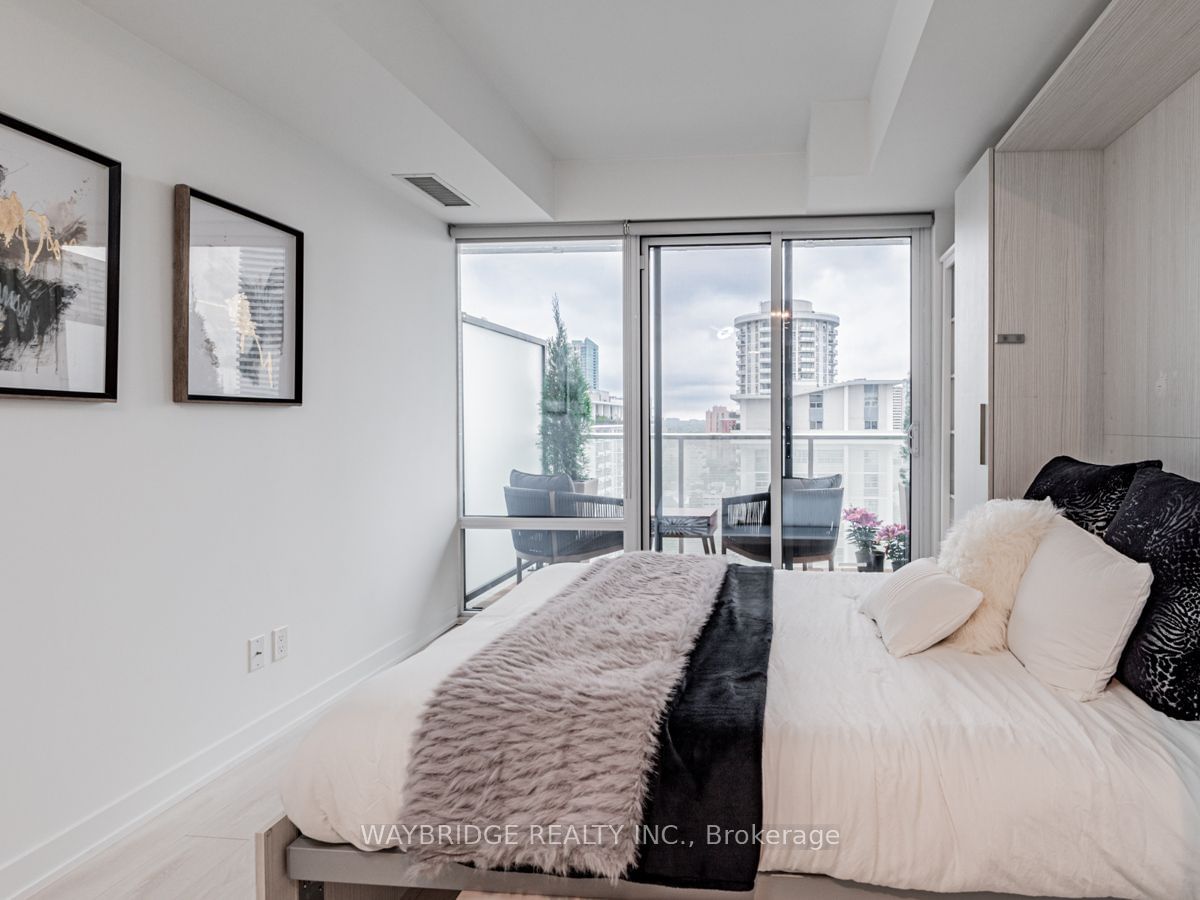 501 Yonge St, unit 1406 for sale