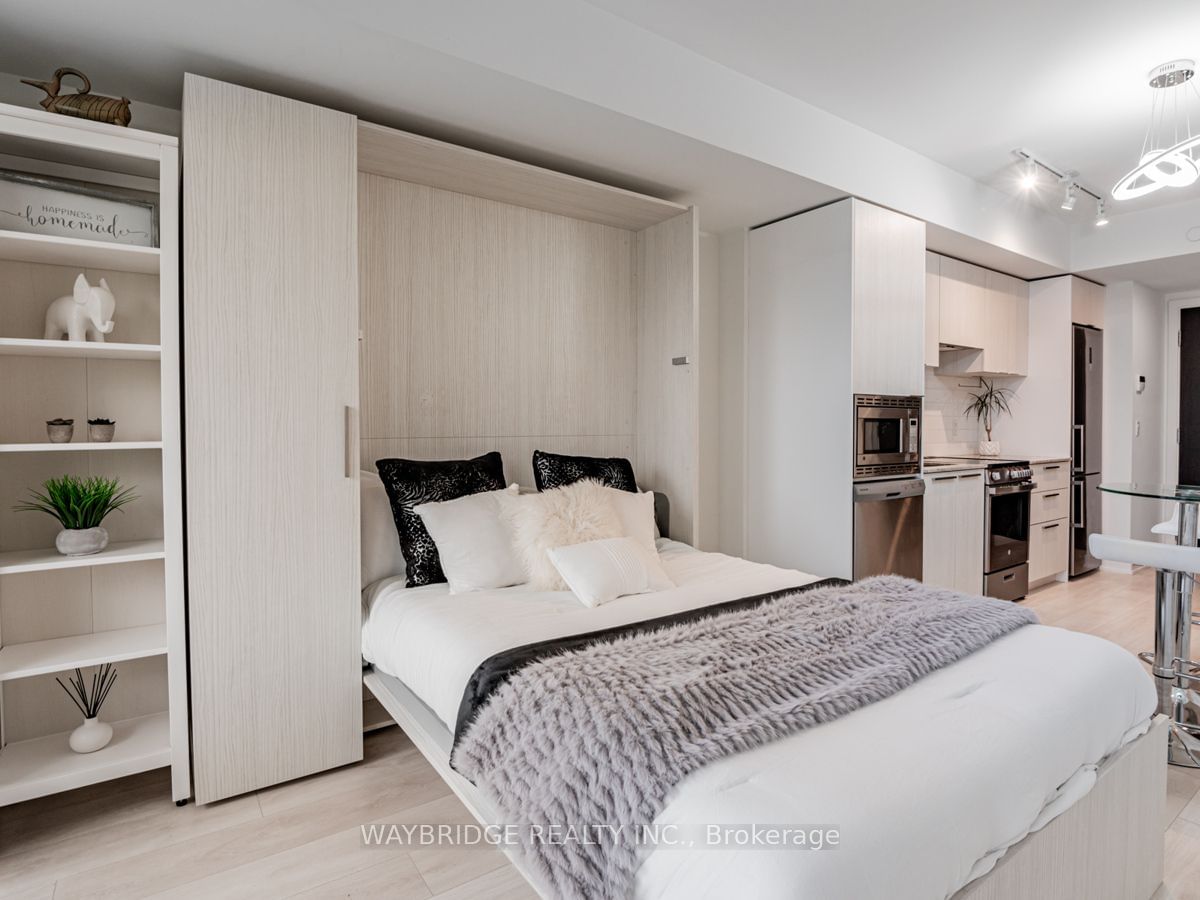 501 Yonge St, unit 1406 for sale