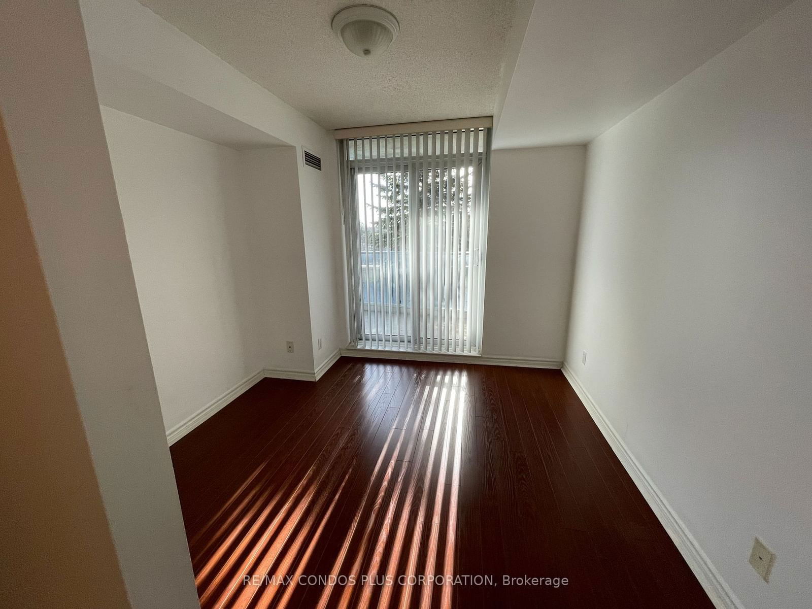 3 Rean Dr, unit 210 for rent