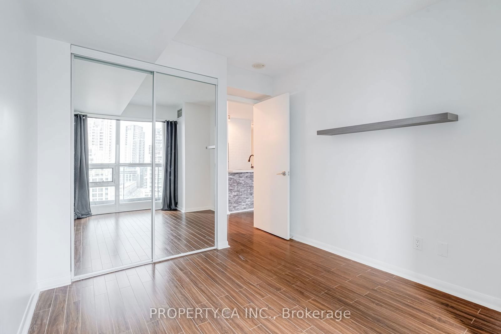 219 Fort York Blvd, unit 1204 for sale