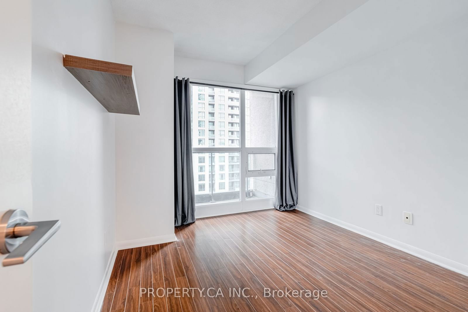 219 Fort York Blvd, unit 1204 for sale