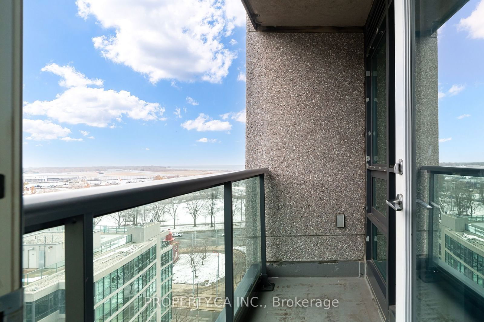 219 Fort York Blvd, unit 1204 for sale