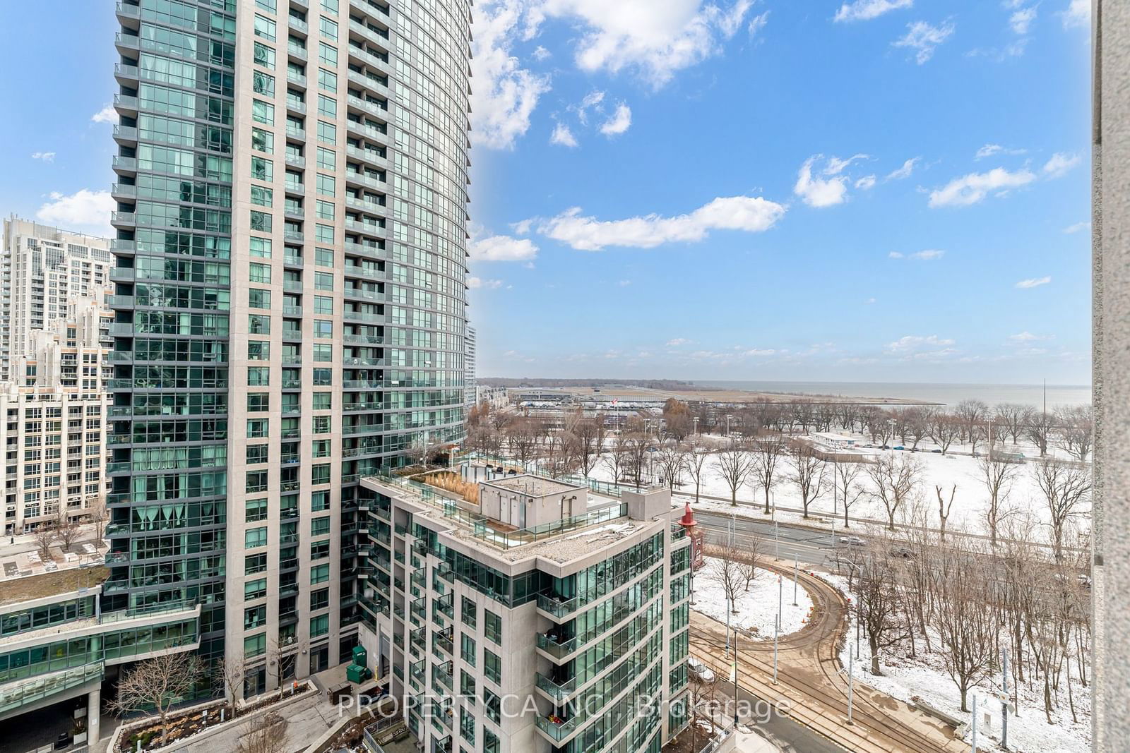 219 Fort York Blvd, unit 1204 for sale