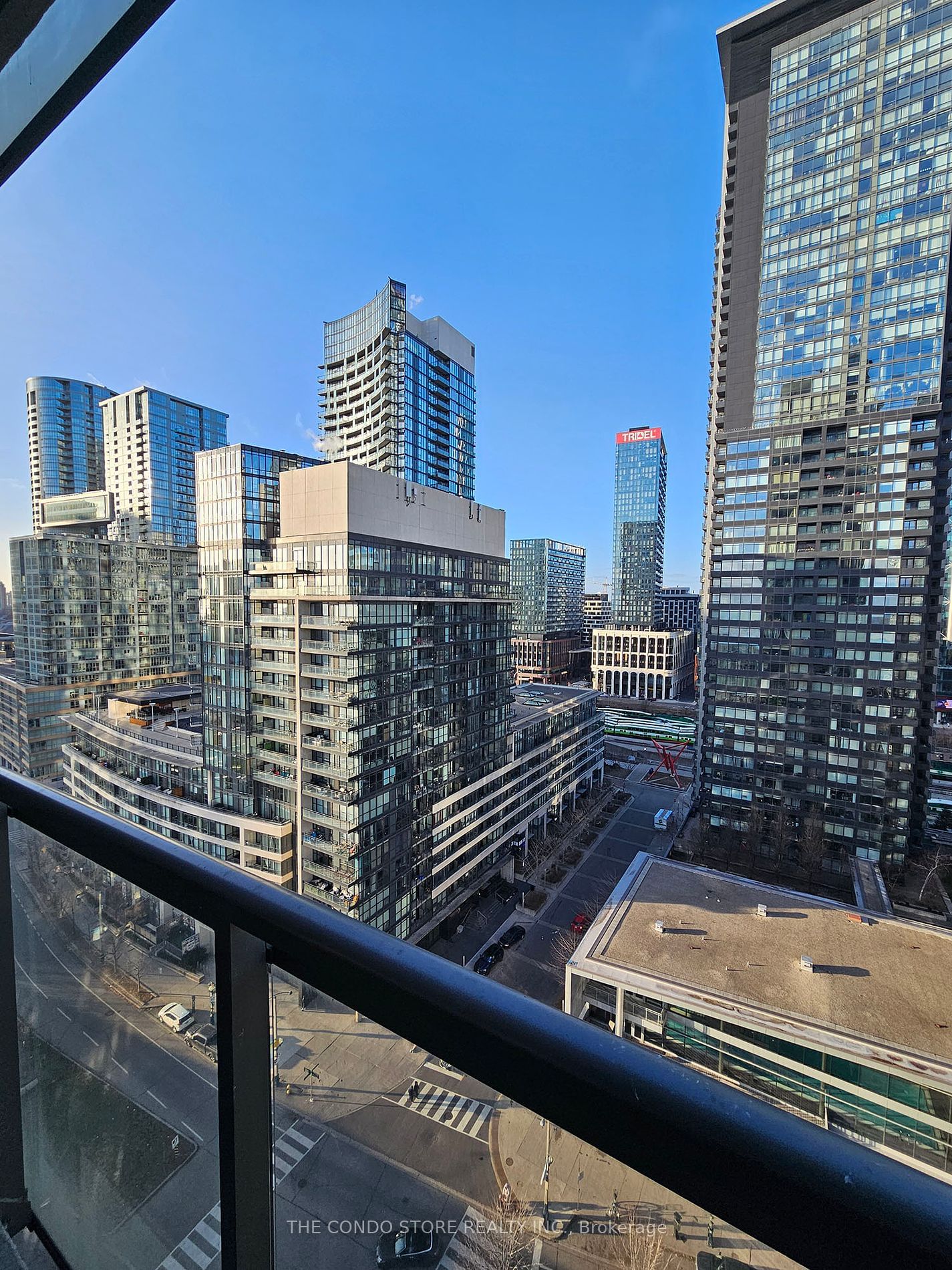 15 Fort York Blvd, unit 2203 for rent