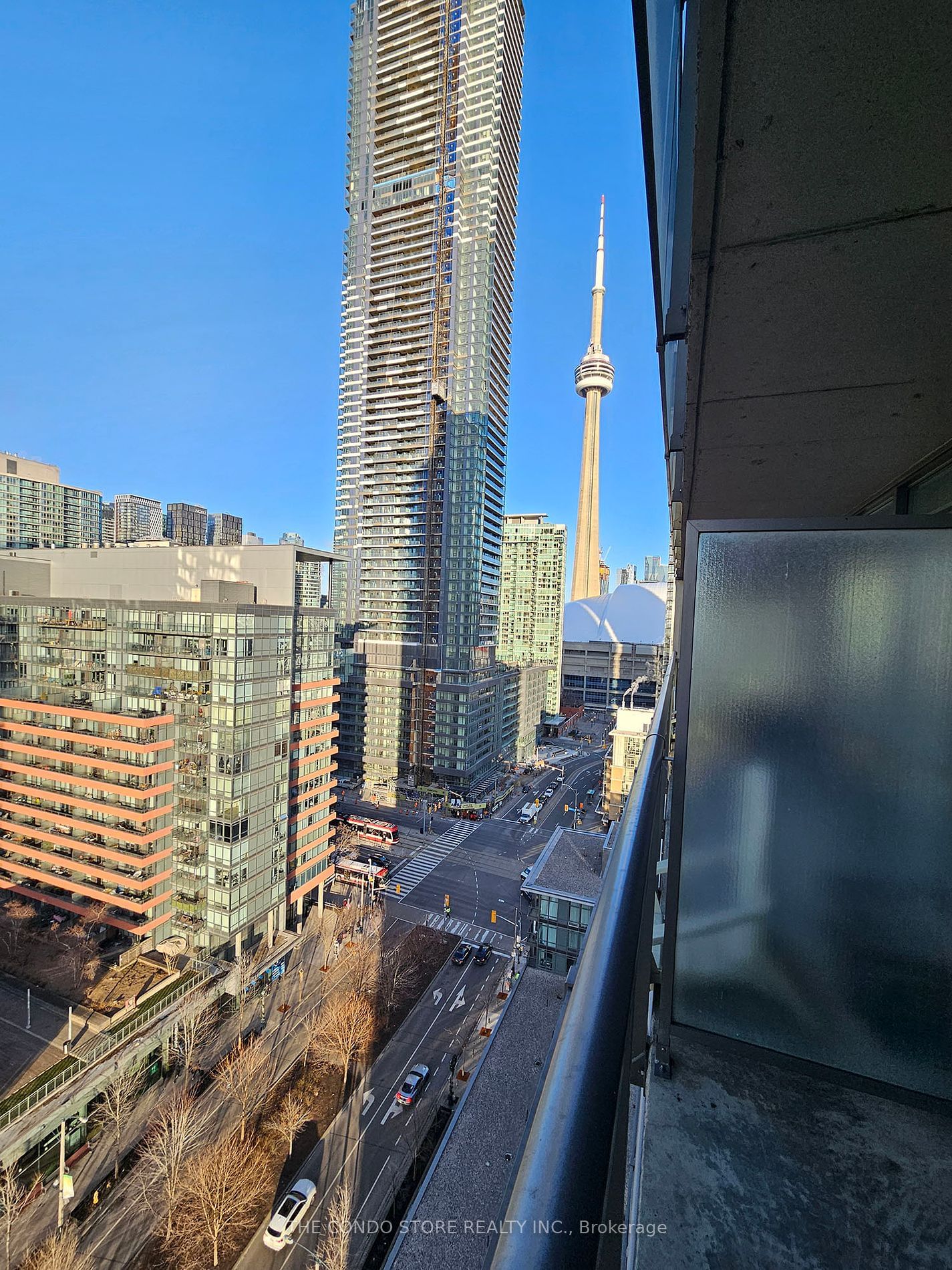 15 Fort York Blvd, unit 2203 for rent