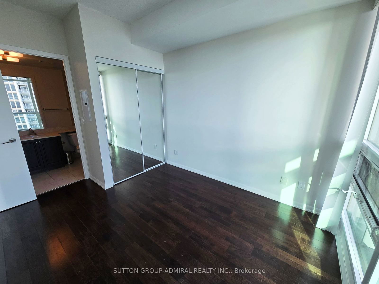 215 Fort York Blvd, unit 2702 for rent