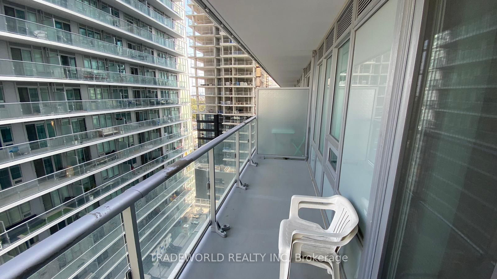 195 Redpath Ave, unit 1513 for rent