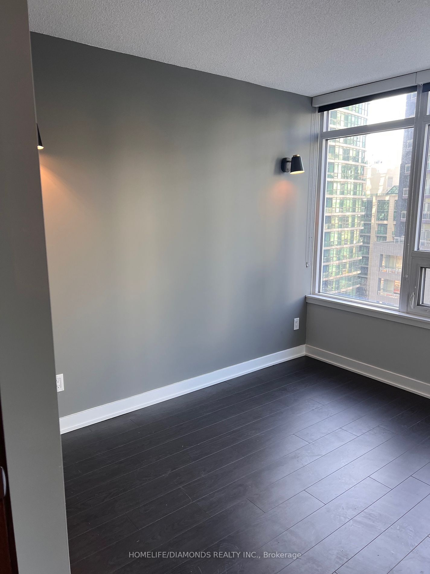 19 BATHURST St, unit 816 for sale