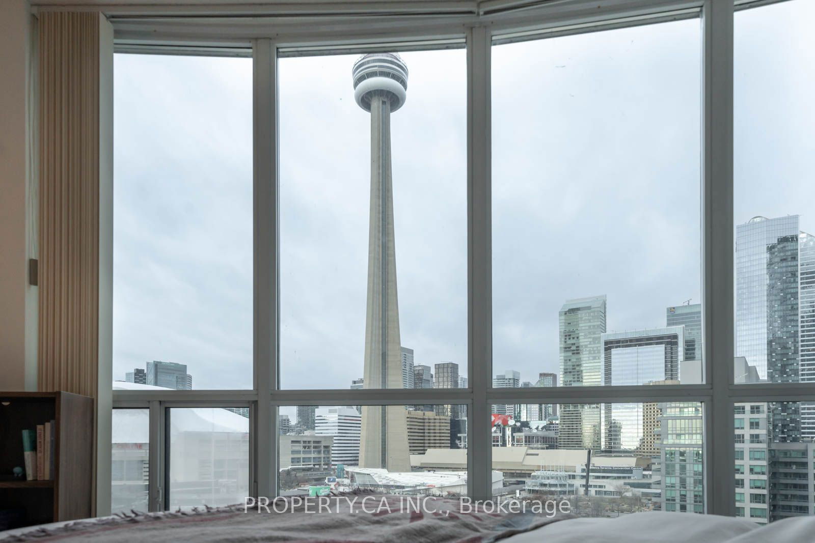 218 Queens Quay W, unit 1201 for rent