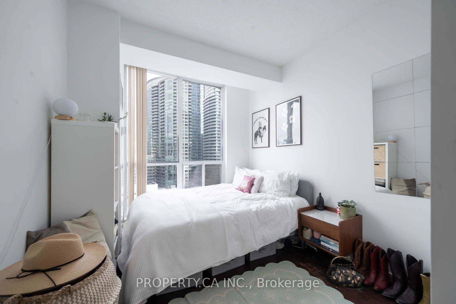 218 Queens Quay W, unit 1201 for rent