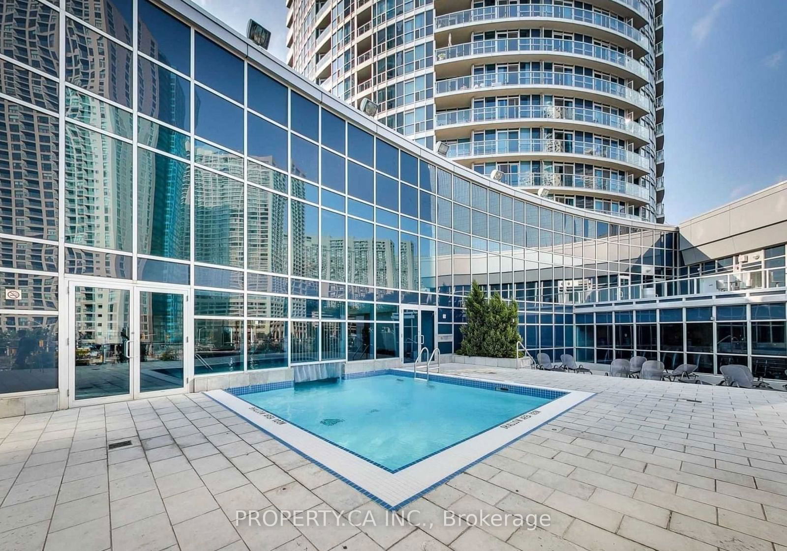 218 Queens Quay W, unit 1201 for rent