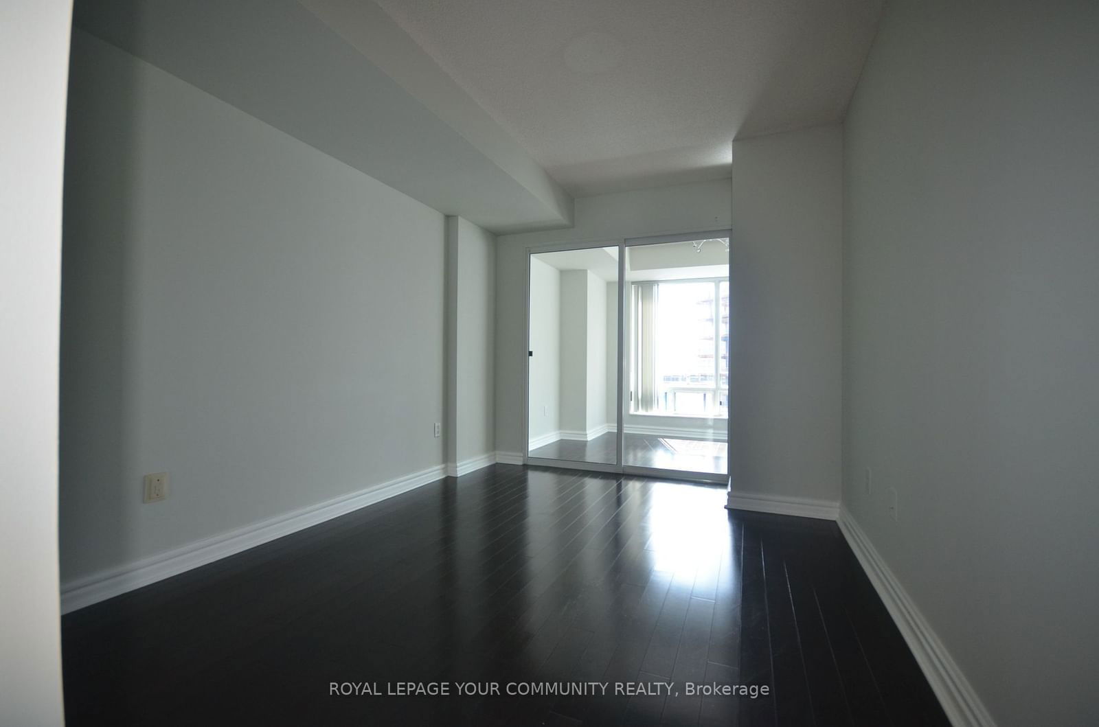 33 University Ave, unit 1504 for rent