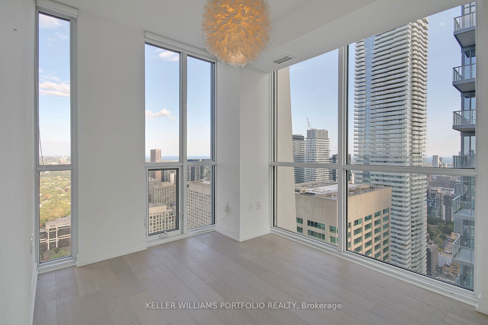 1 Yorkville Ave, unit 4811 for rent