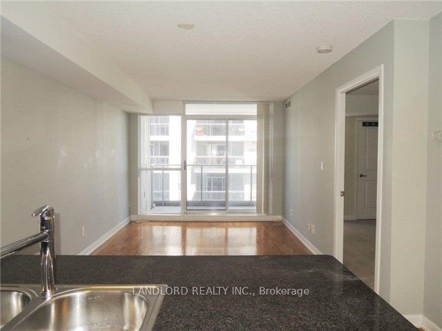 5791 Yonge St, unit 1606 for rent