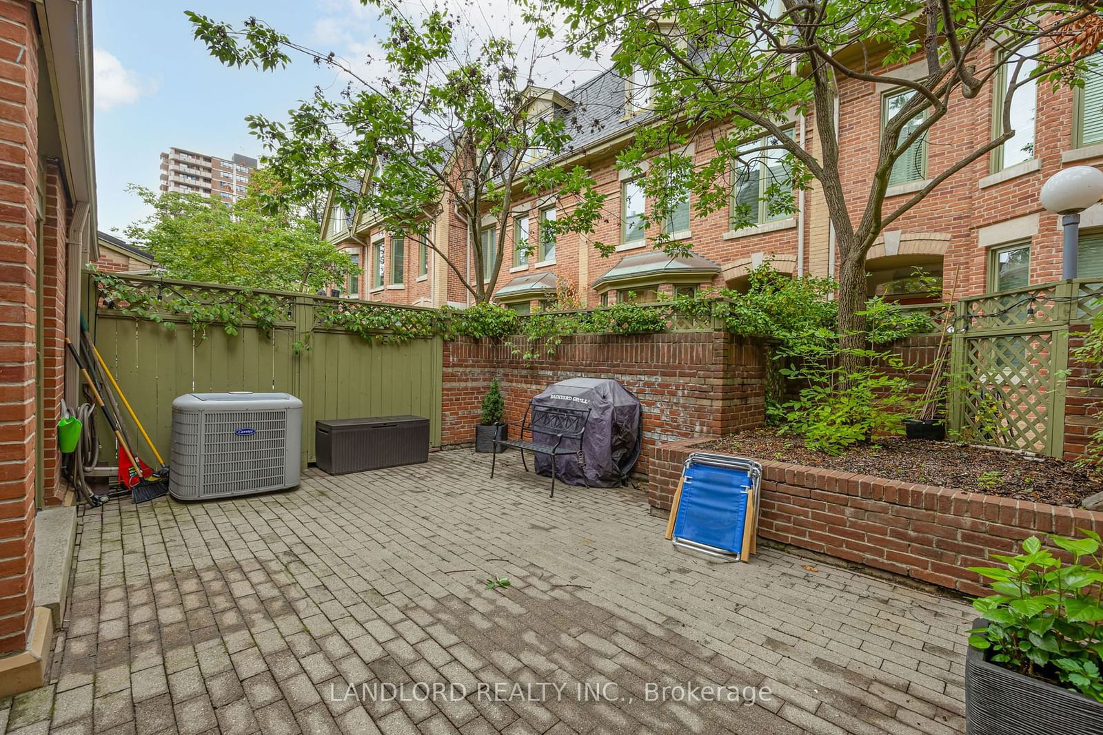 38 Earl Street Townhomes, Downtown, Toronto