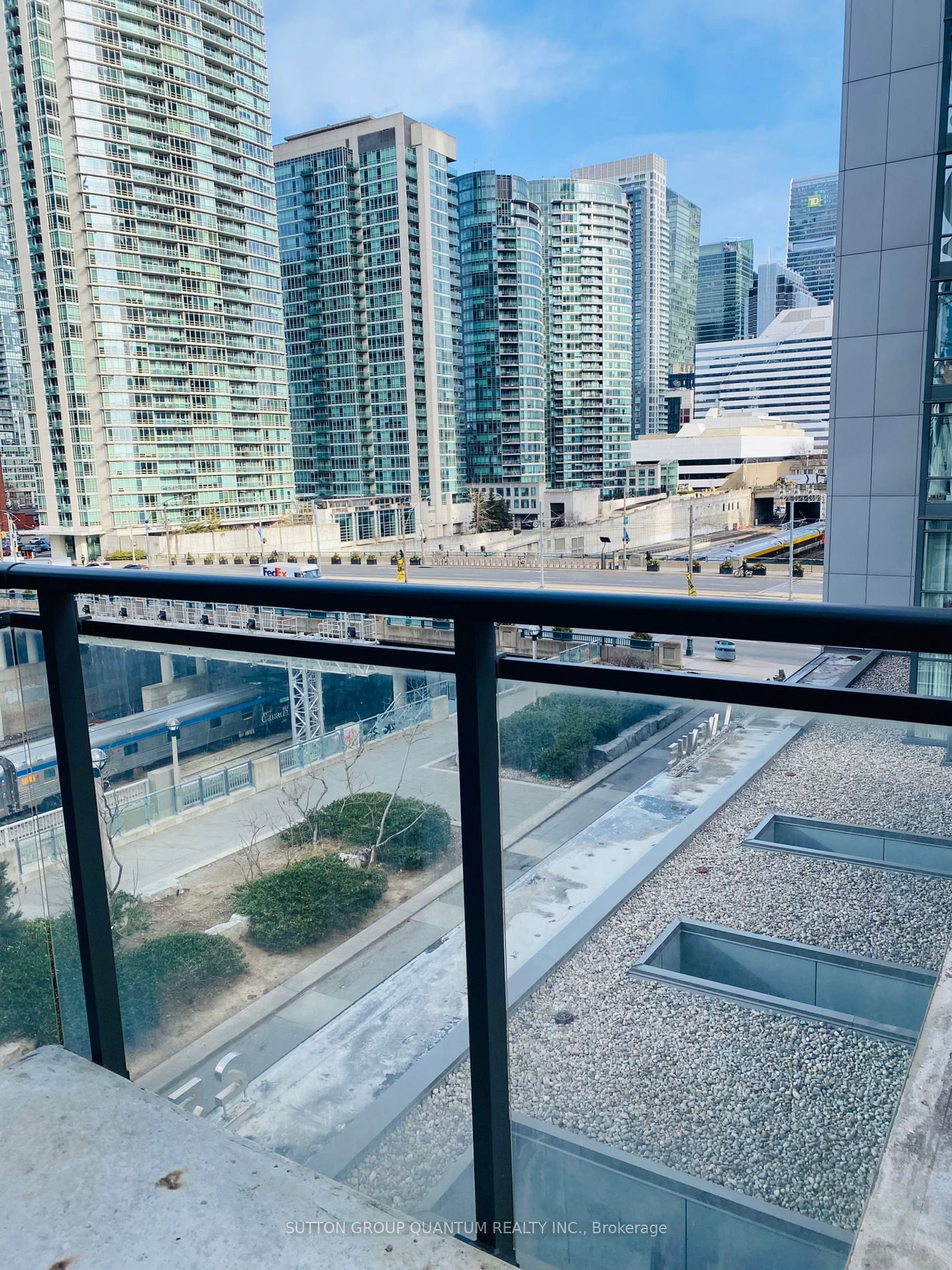 25 Telegram Mews, unit 502 for rent